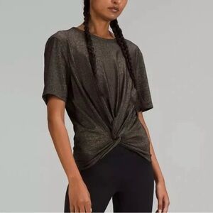 Lululemon Crescent T-Shirt *Spark Metallic Size 4 Black Gold Limited Edition